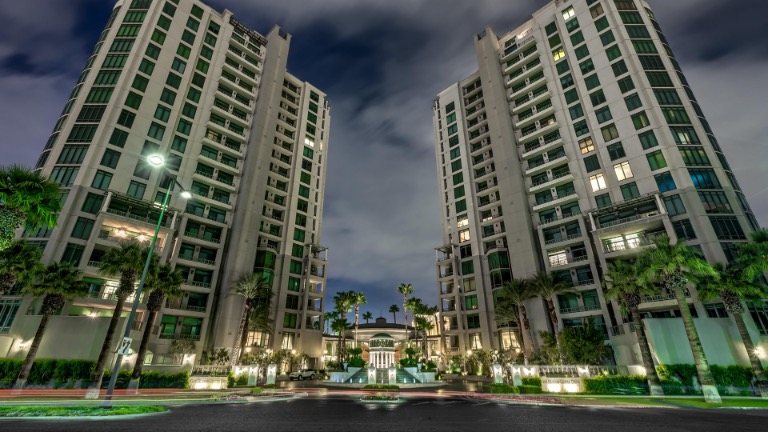 Park Towers Maureen Robison LVREAL